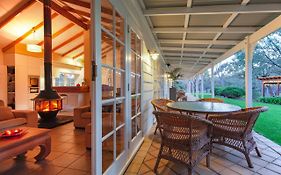 Llewellin'S Guest House